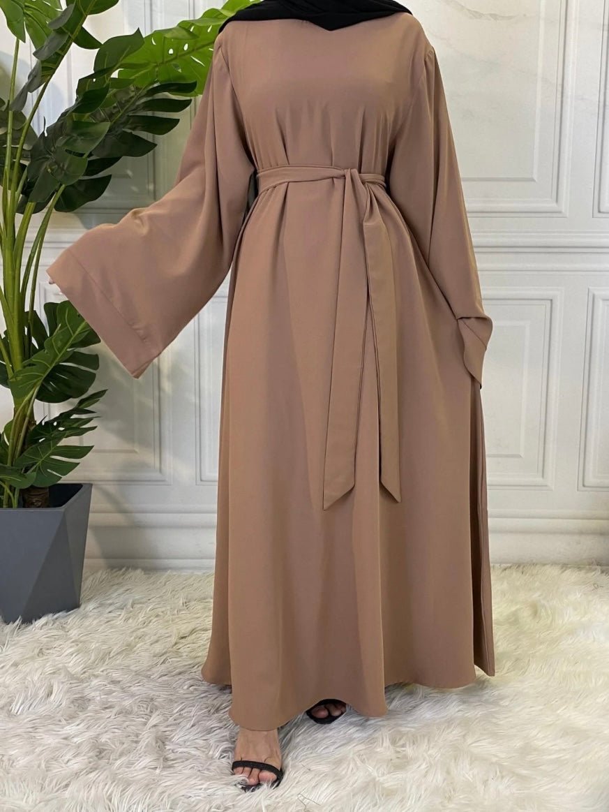 (Pre-order) Essentials Premium Abaya - Premium Abaya’s from Sahara Soireé - Just €60! Shop now at Sahara Soirée